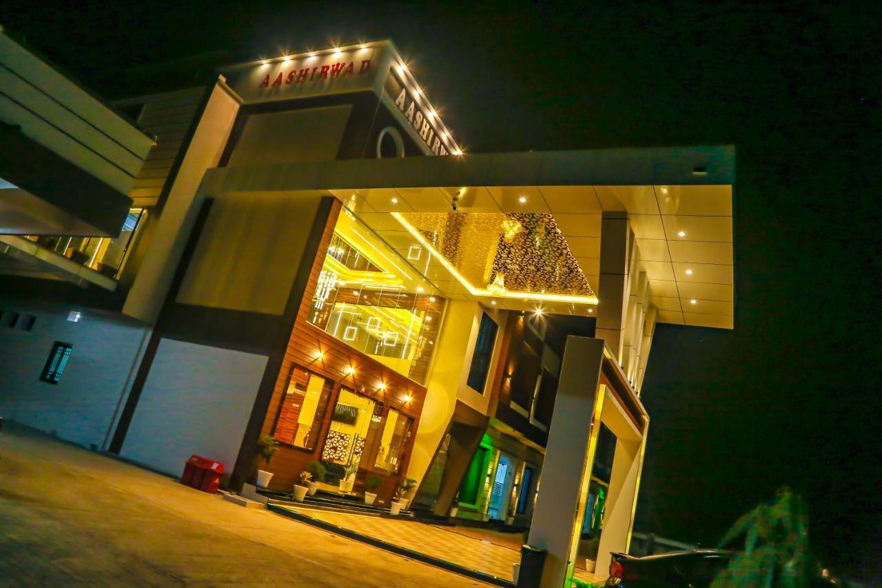 Aashirwad Hotels & Resort Shamgarh Exterior photo